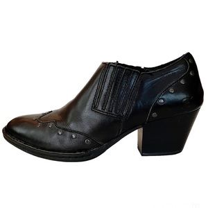 Born TOUR Black Leather Western Ankle Boots Size 8.5